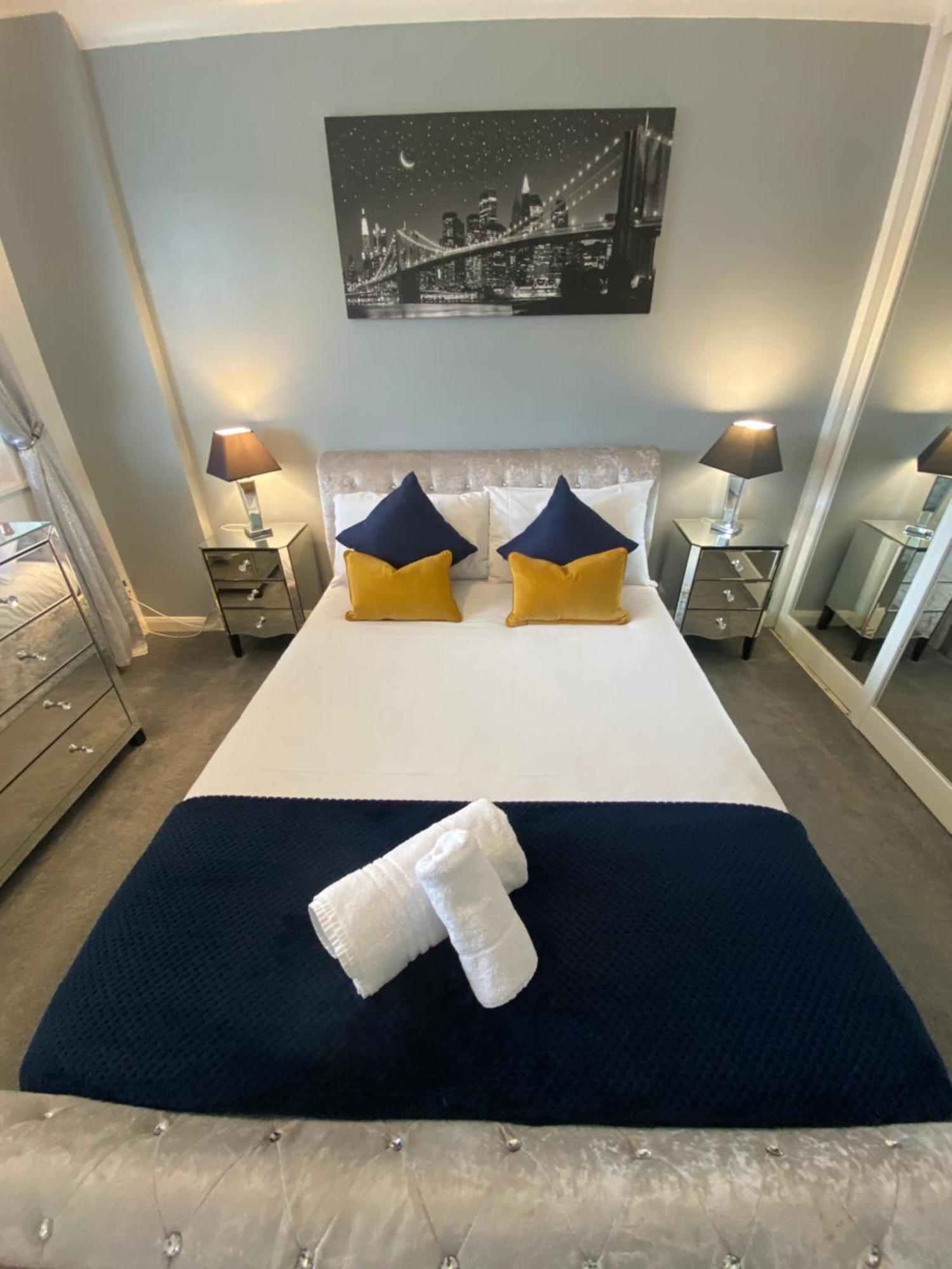 The Brook House - Spacious 3 Bed Home From Home In Burton Exterior foto